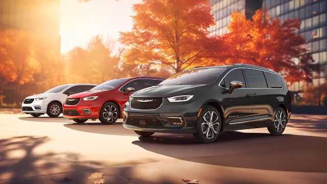 2026 Chrysler Pacifica and Hybrid: Price and Specs