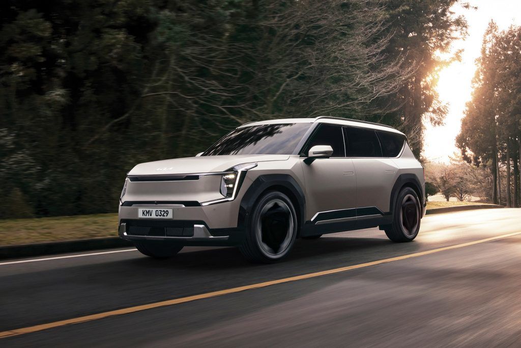 Kia EV9 Emerges as Finalist in Dual 2024 World Car Awards Categories
