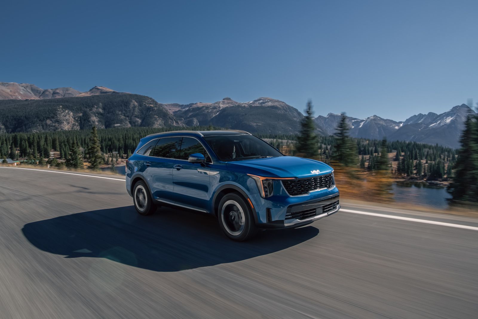 A Look at the 2025 Sorento HEV: The Smart Choice for Commuters and Families