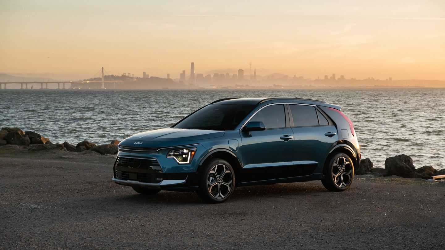 Your Most-Asked Questions About the 2026 Kia Niro PHEV's Answered