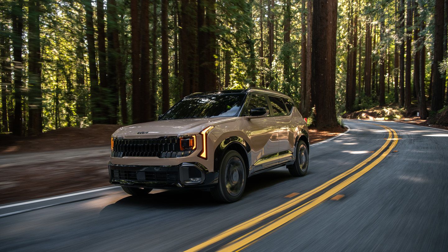 2027 Kia Seltos Redesign: Hybrid e-AWD, 30-Inch Display, and Cargo Space That Rivals Compact SUVs