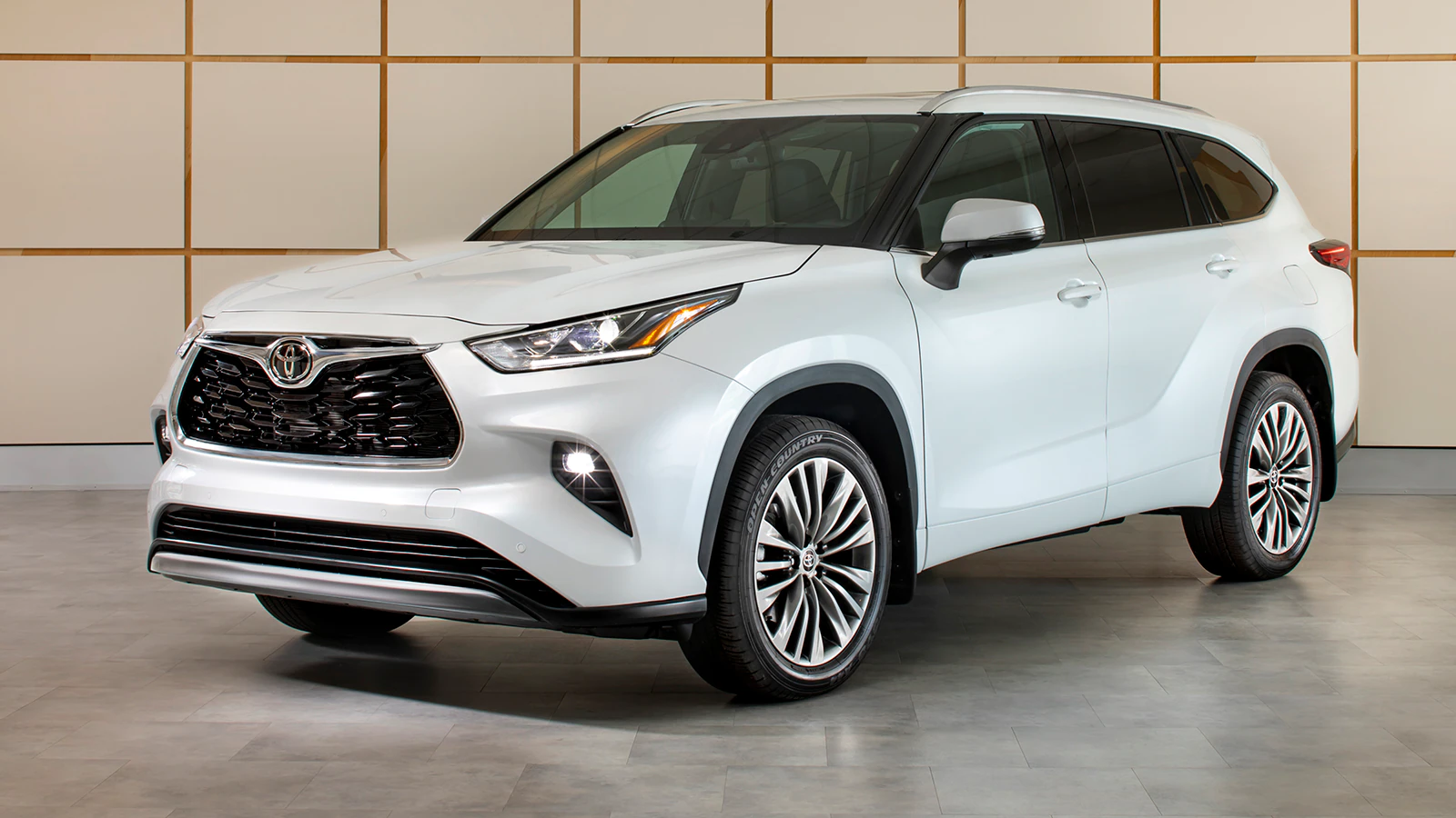 2023 Toyota Highlander Revs Up Driving With New Turbocharged Engine
