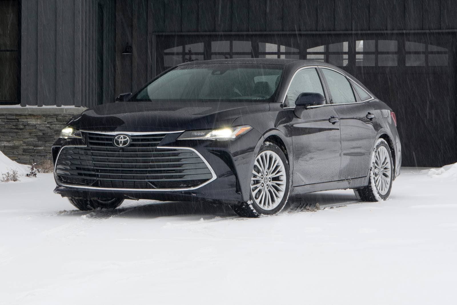 10 Things About the 2021 Toyota Avalon