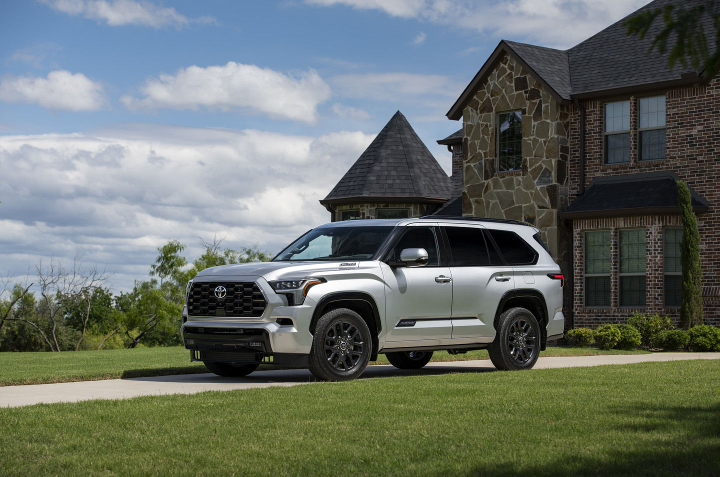 2024 Toyota Sequoia: A Deep Dive into Trim Levels and Features