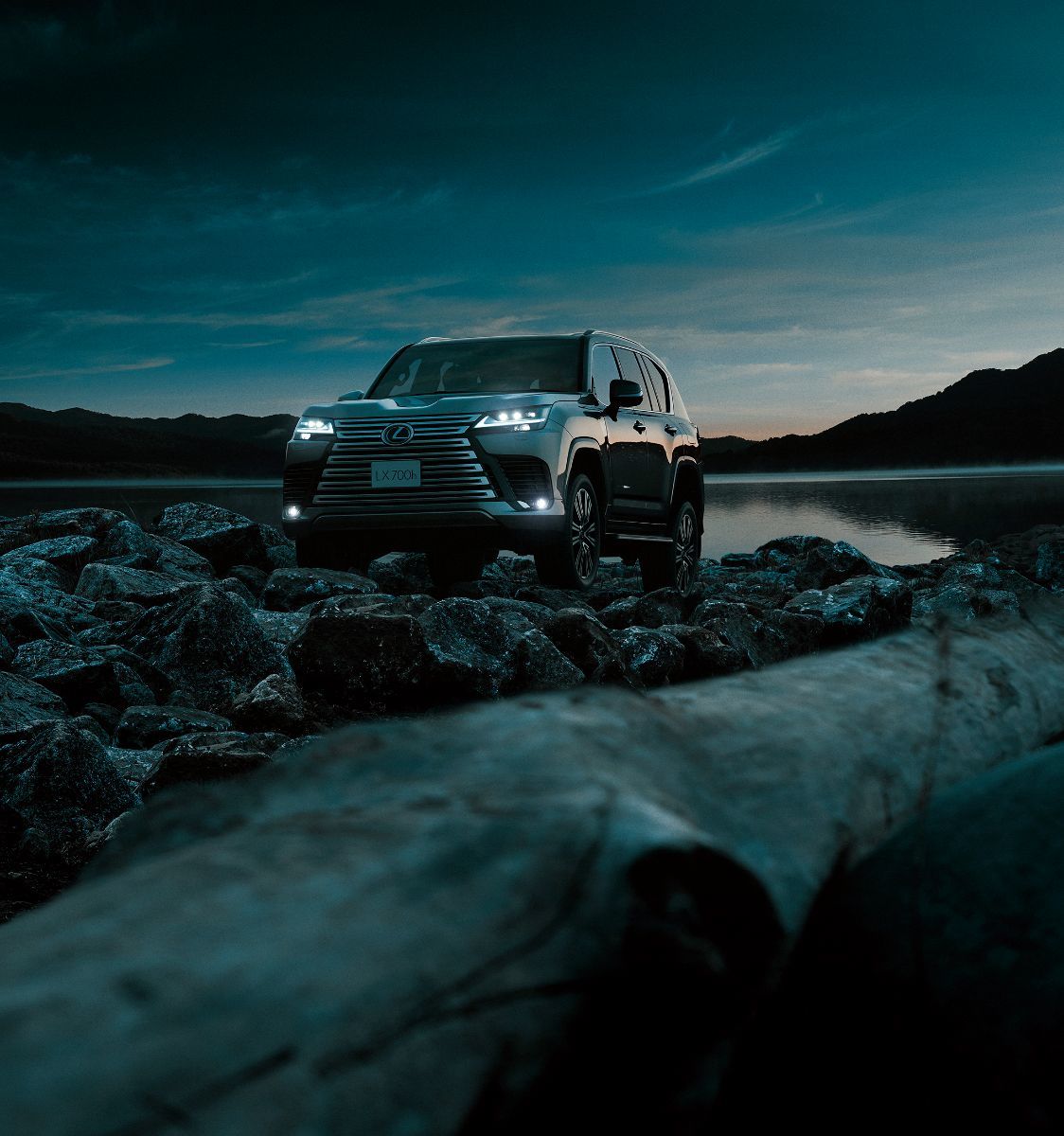 Elevating Adventure and Luxury: The 2025 Lexus LX 700h Hybrid and Overtrail +