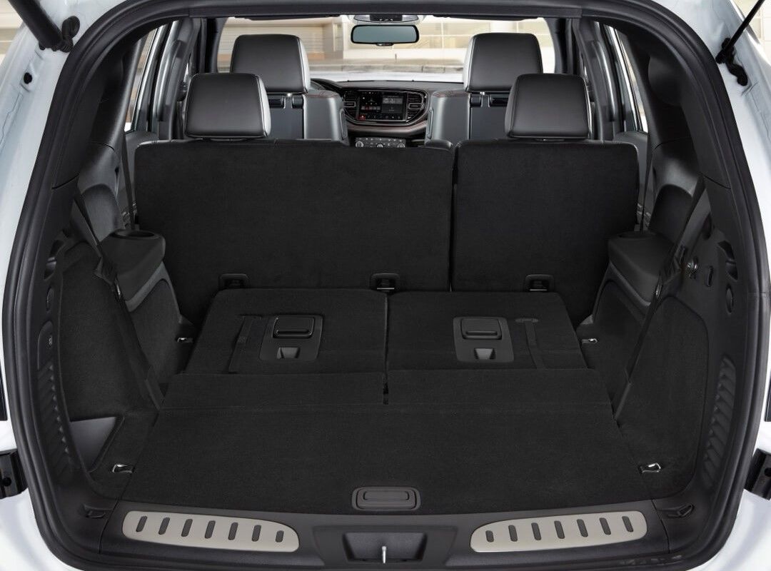 View of the load capacity of the Dodge Durango 2024.

