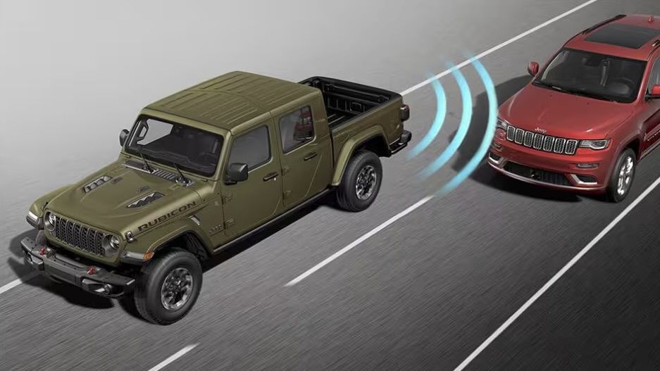 Demonstration of the Jeep Gladiator 2025 driver assistance system.