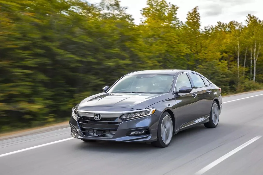 2020 HONDA ACCORD EARNS EDMUNDS TOP RATED SEDAN AWARD