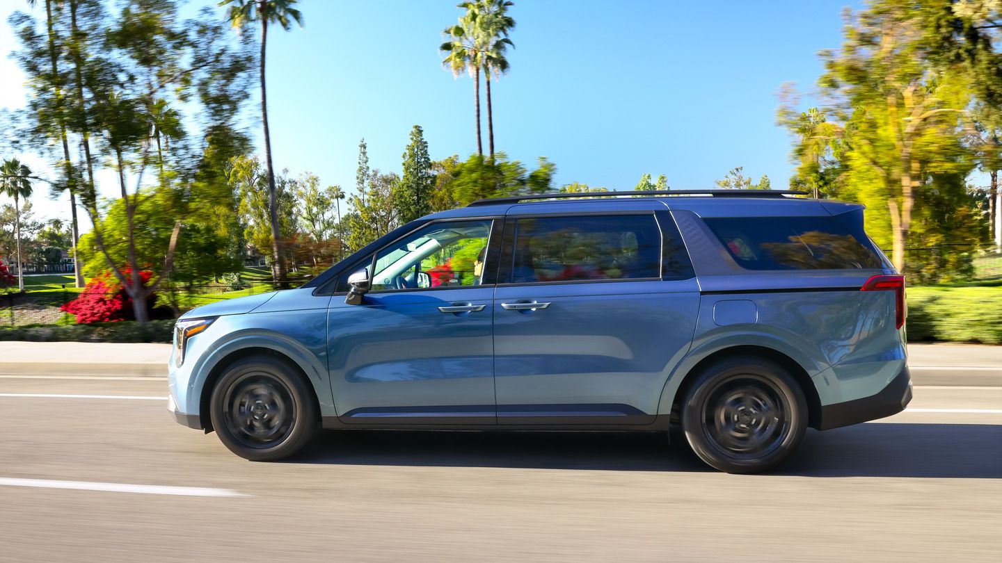 What the 2027 Kia Carnival’s Passive Rear-Seat Reminder Actually Checks