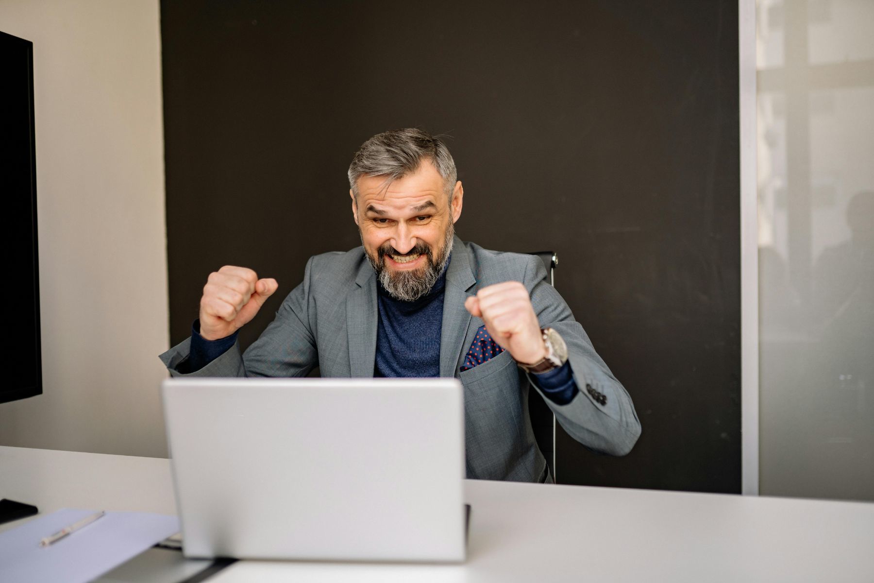 DRIVE YOUR DREAMS: UNBEATABLE FINANCING & MASSIVE REBATES
