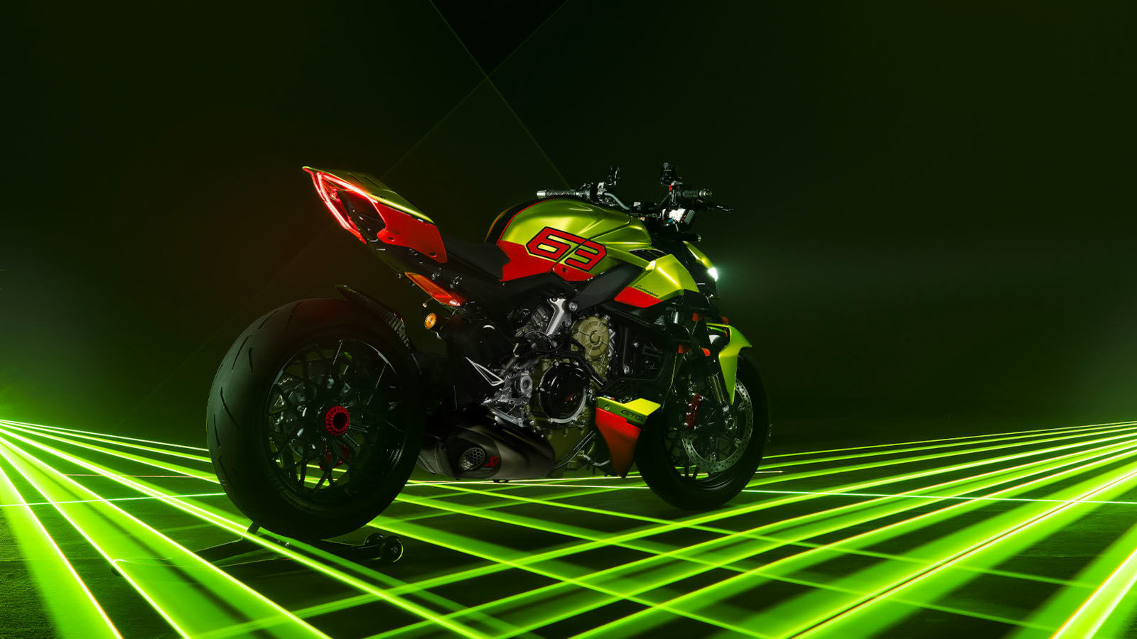 Ducati Streetfighter V4S: Enhanced Track Performance Meets Street Elegance