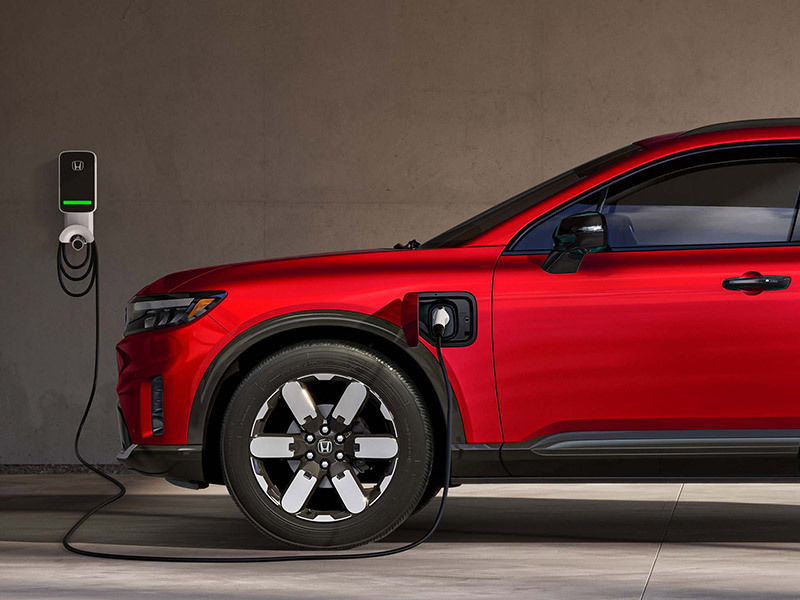 Key Differences Between Hybrid, Plug-in Hybrid, and Electric Vehicles