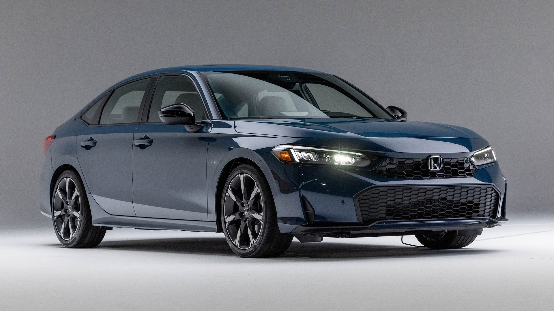 2025 Honda Civic: A Balanced Blend of Efficiency, Performance, and Reliability