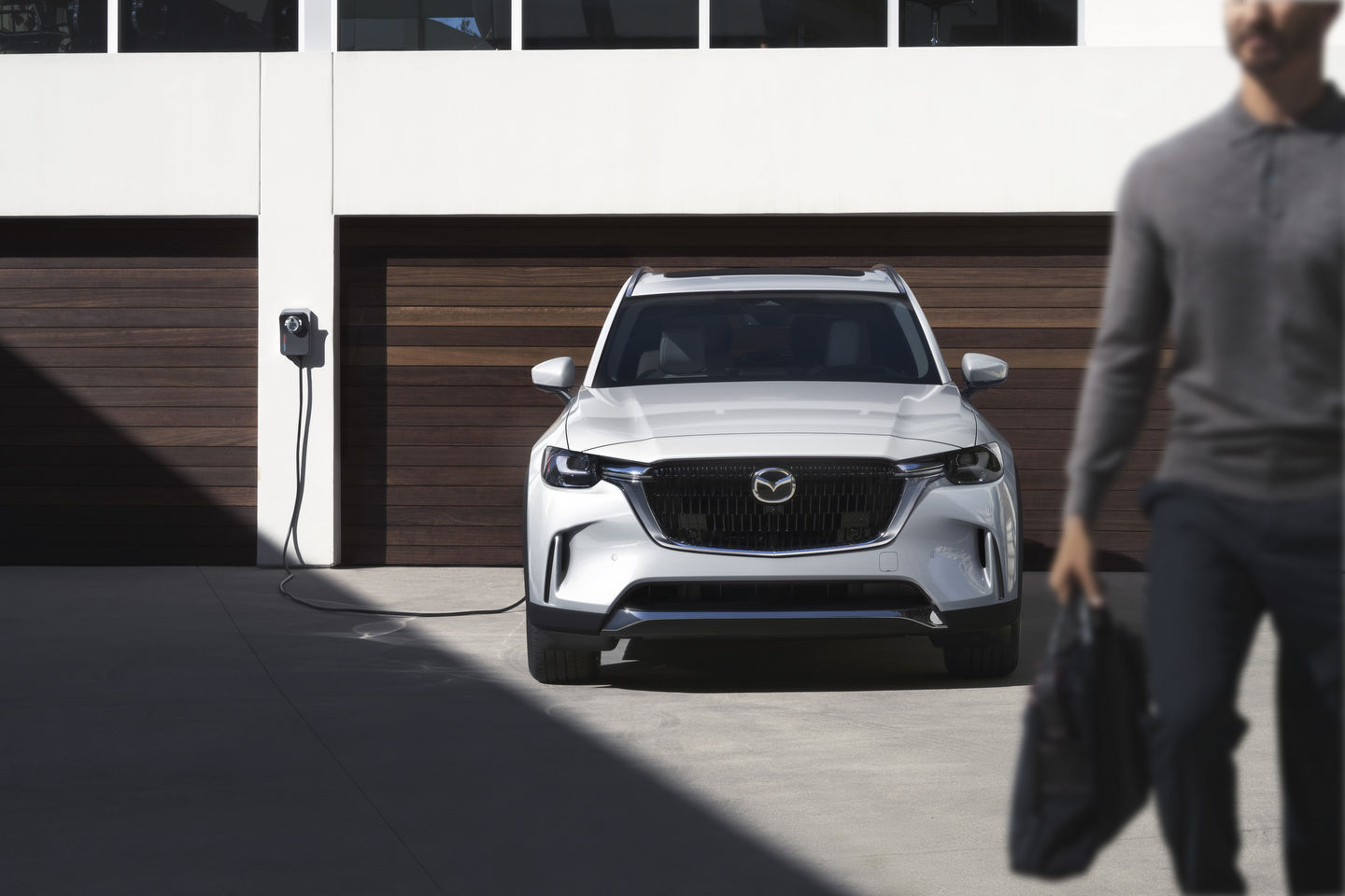 2024 Mazda CX-90: Introducing Electrified Powertrains and Enhanced Performance in Mazda's Flagship Crossover