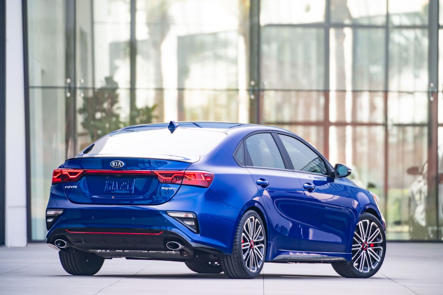 2021 Kia Forte vs. 2022 Honda Civic Choosing the Right Compact Car