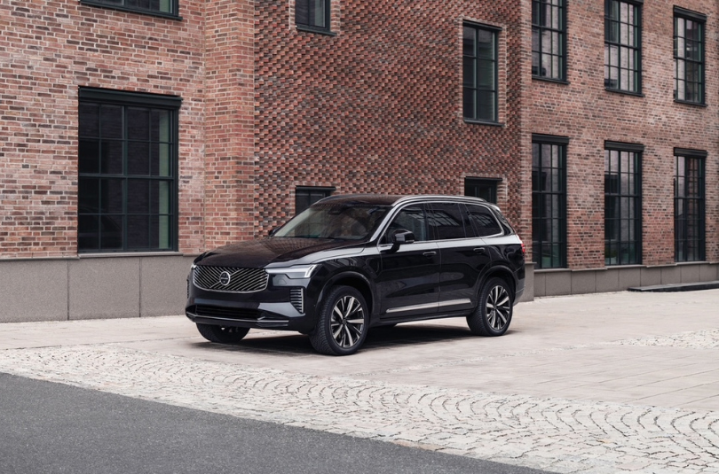 Discover the 2026 Volvo XC90 at Volvo Cars Royal Oak