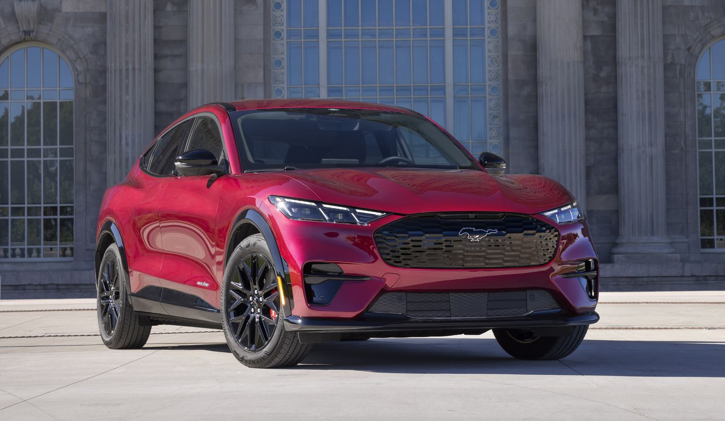 Ford Mustang Mach-E 2025 : des performances et des technologies améliorées