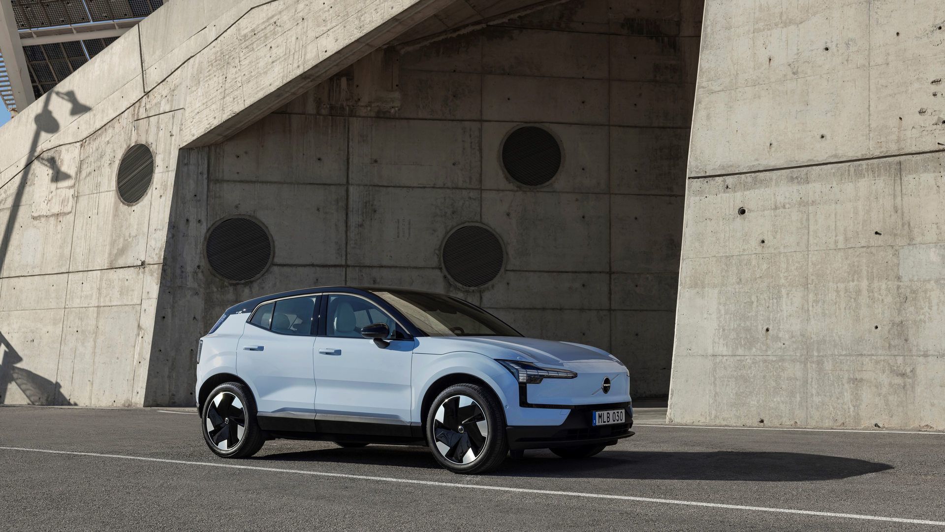 2026 Volvo EX30: Updated Pricing Puts Three Trims Under the Federal Incentive Threshold in Hamilton