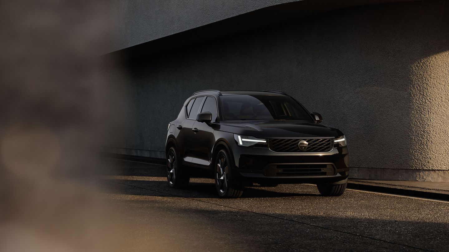 A Fresh Face and a Smarter Cabin for the 2028 Volvo XC40