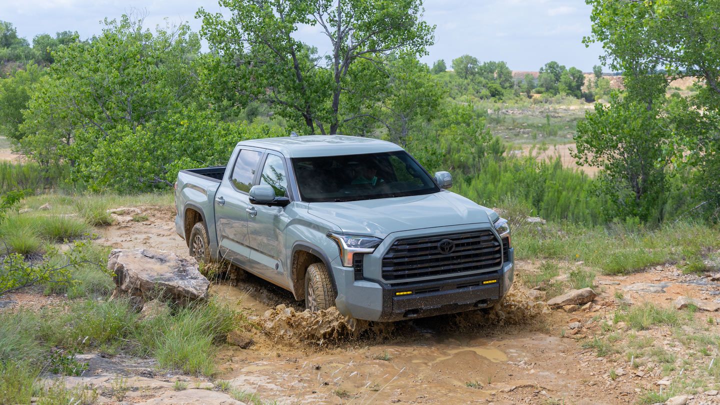 2026 Toyota Tundra: Which Cab Fits Your Crew and Towing Needs?