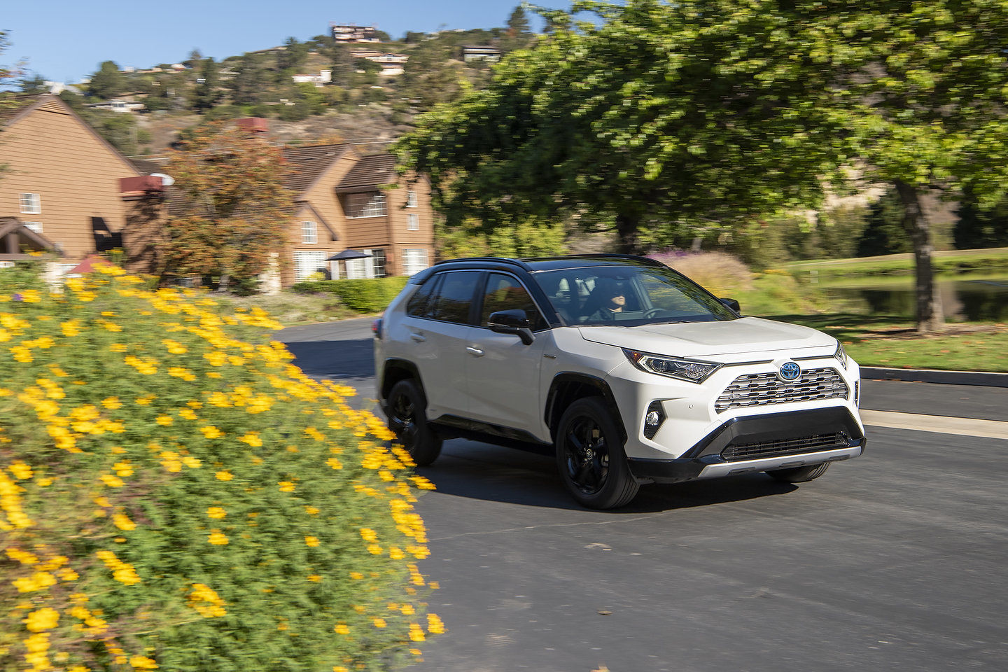 2020 Toyota RAV4 Hybrid vs. 2020 Ford Escape Hybrid