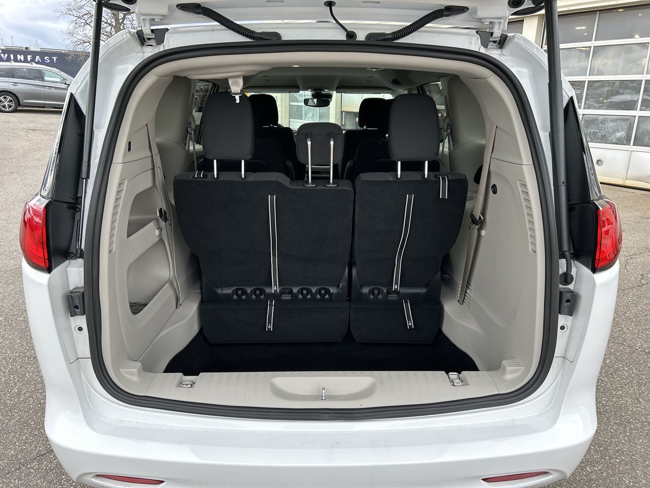 2024 Chrysler Grand Caravan