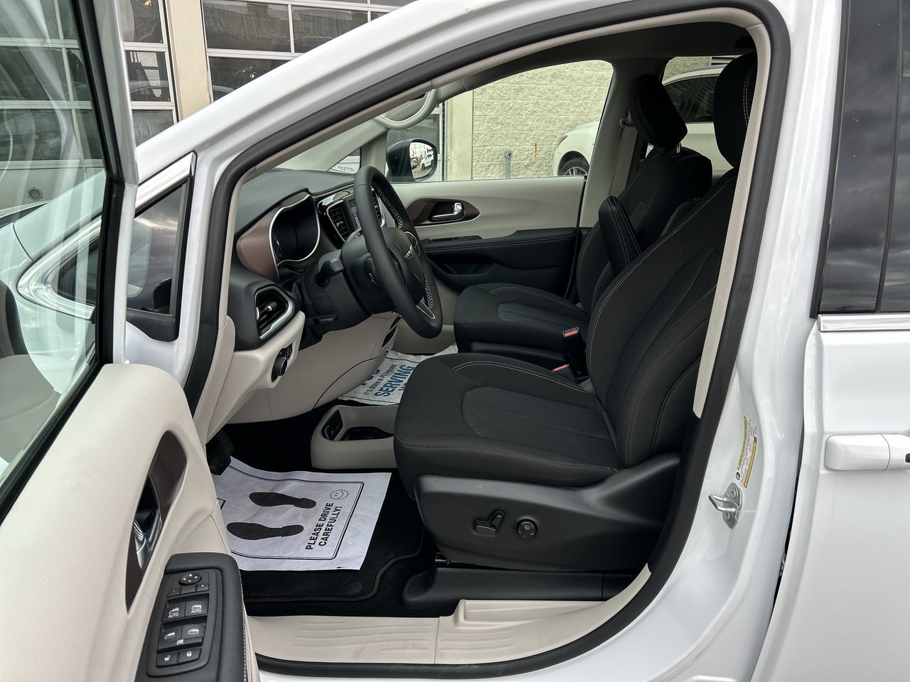 2024 Chrysler Grand Caravan