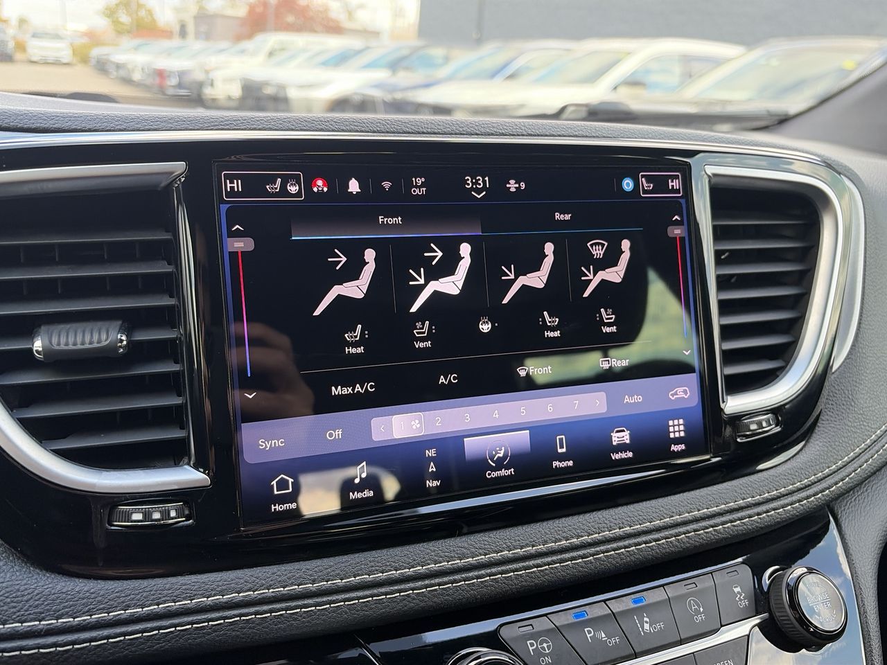 2022 Chrysler Pacifica in Mississauga, Ontario