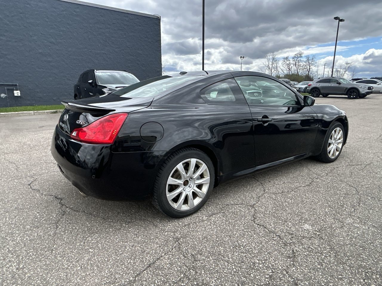 2012 Infiniti G37