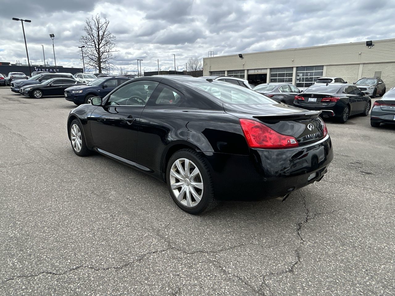 2012 Infiniti G37