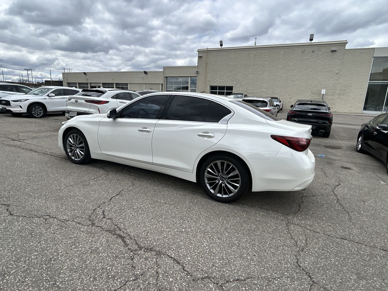 2023 Infiniti Q50