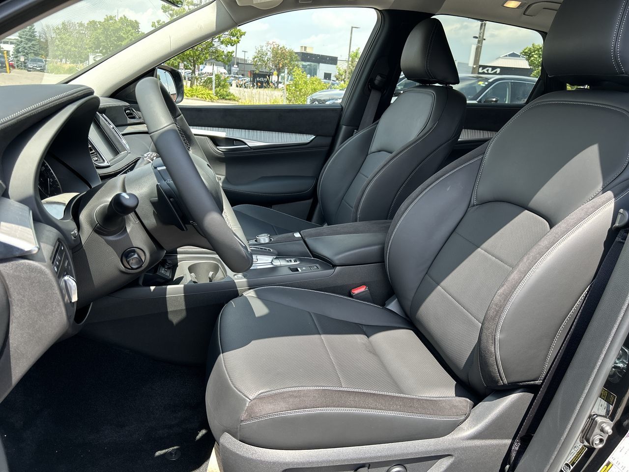 2025 Infiniti QX50 in Mississauga, Ontario