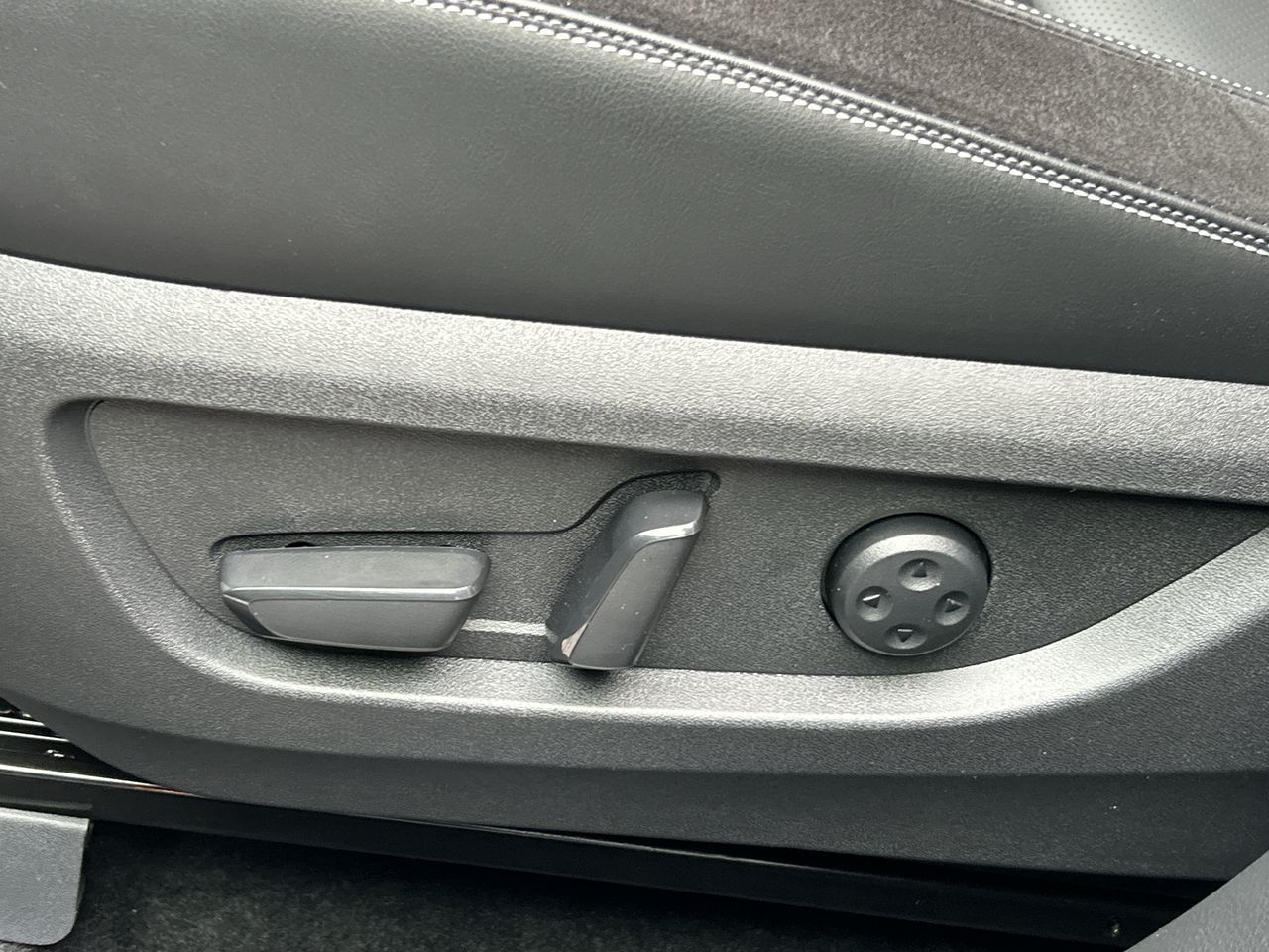 2025 Infiniti QX50 in Mississauga, Ontario