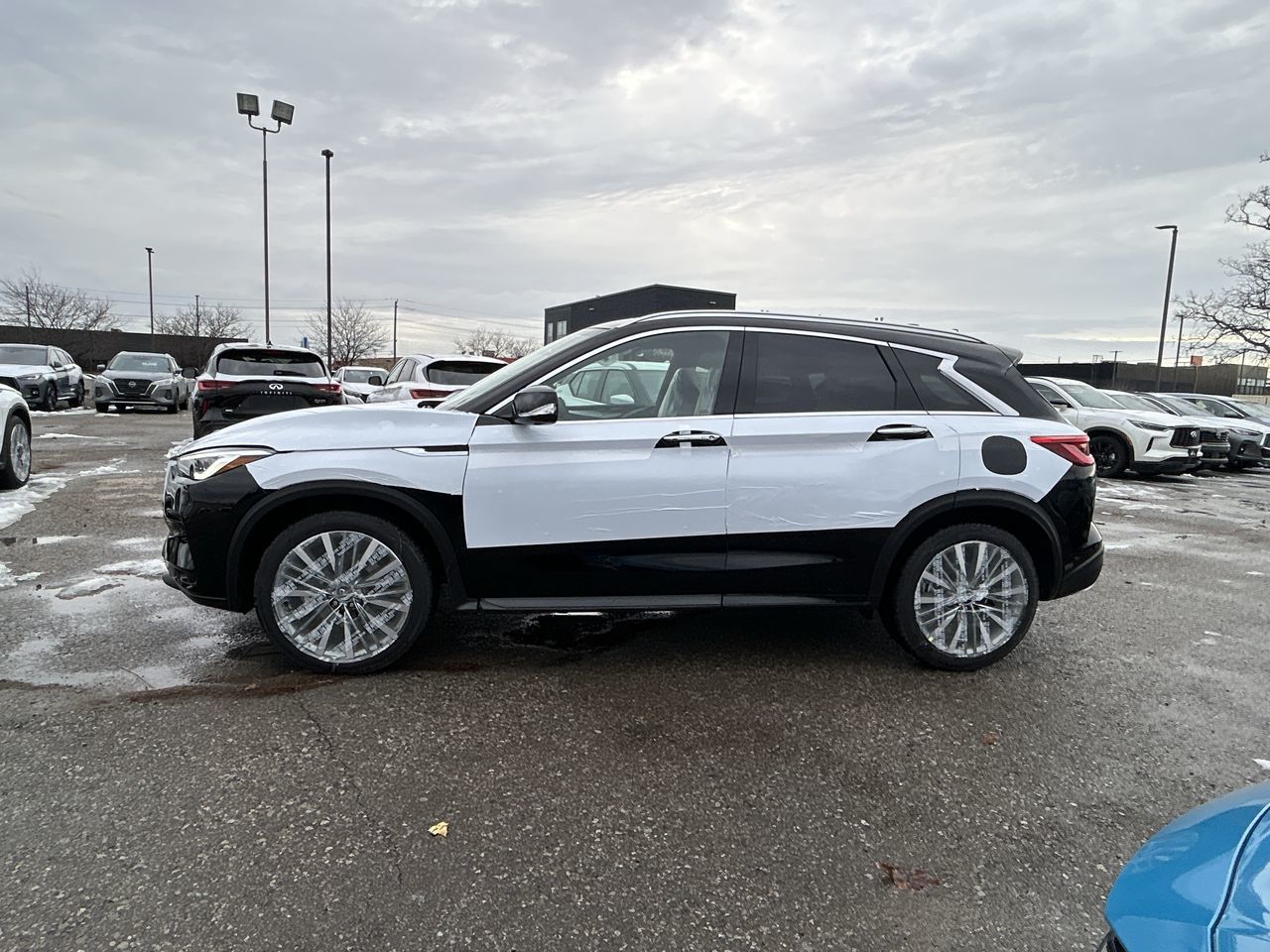 2025 Infiniti QX50 in Mississauga, Ontario