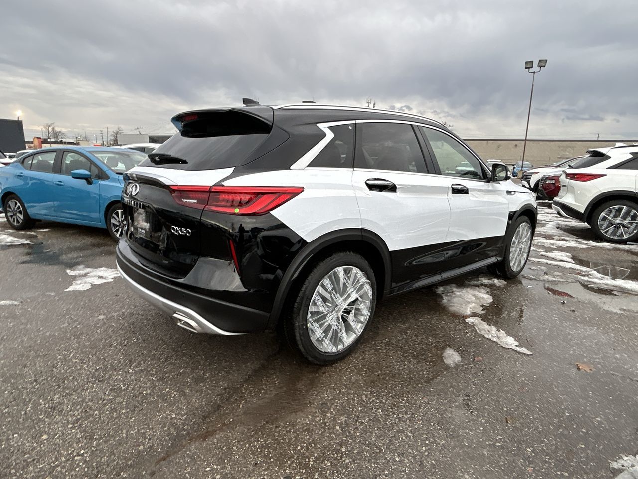 2025 Infiniti QX50 in Mississauga, Ontario