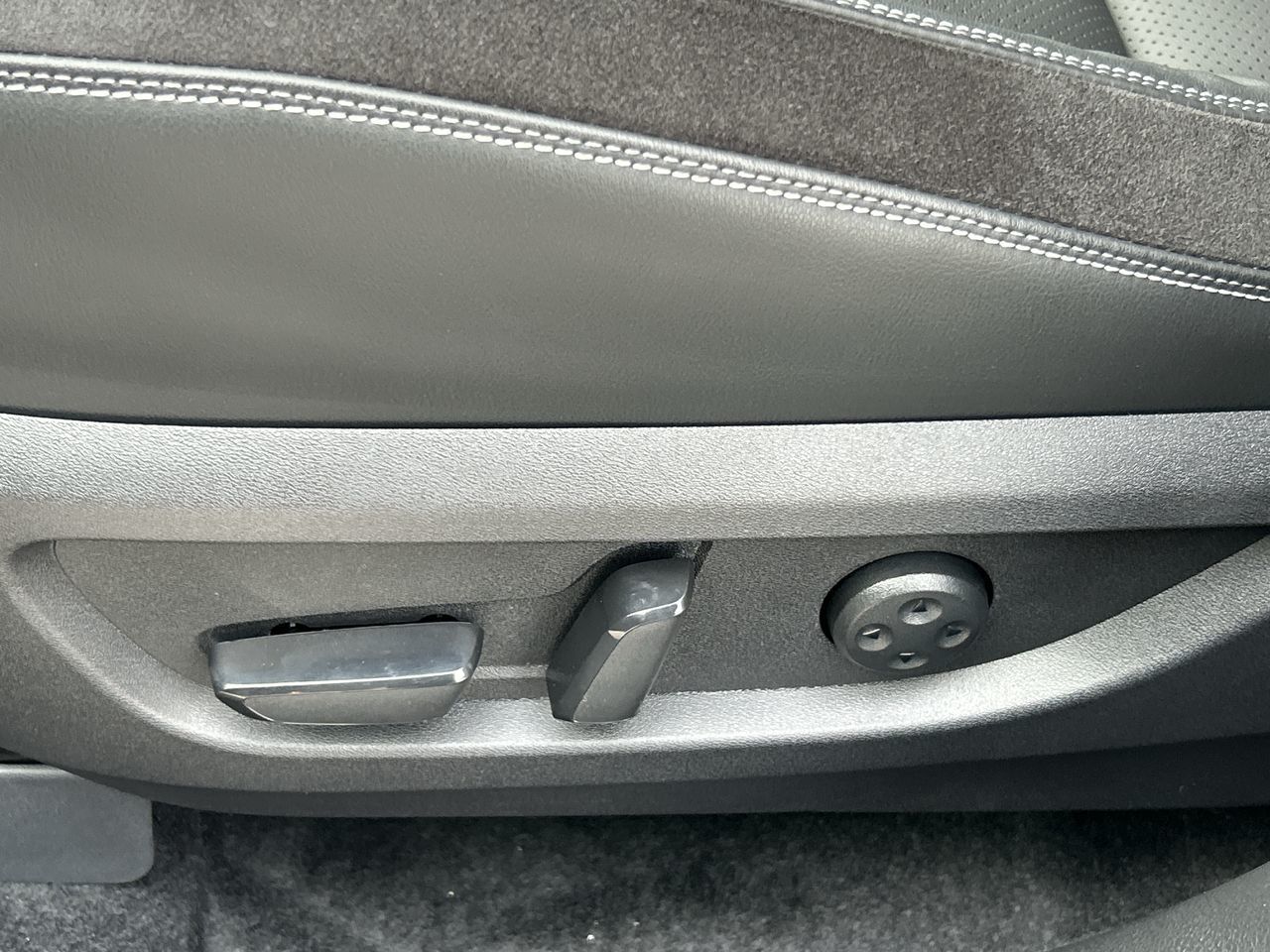 2025 Infiniti QX50 in Mississauga, Ontario