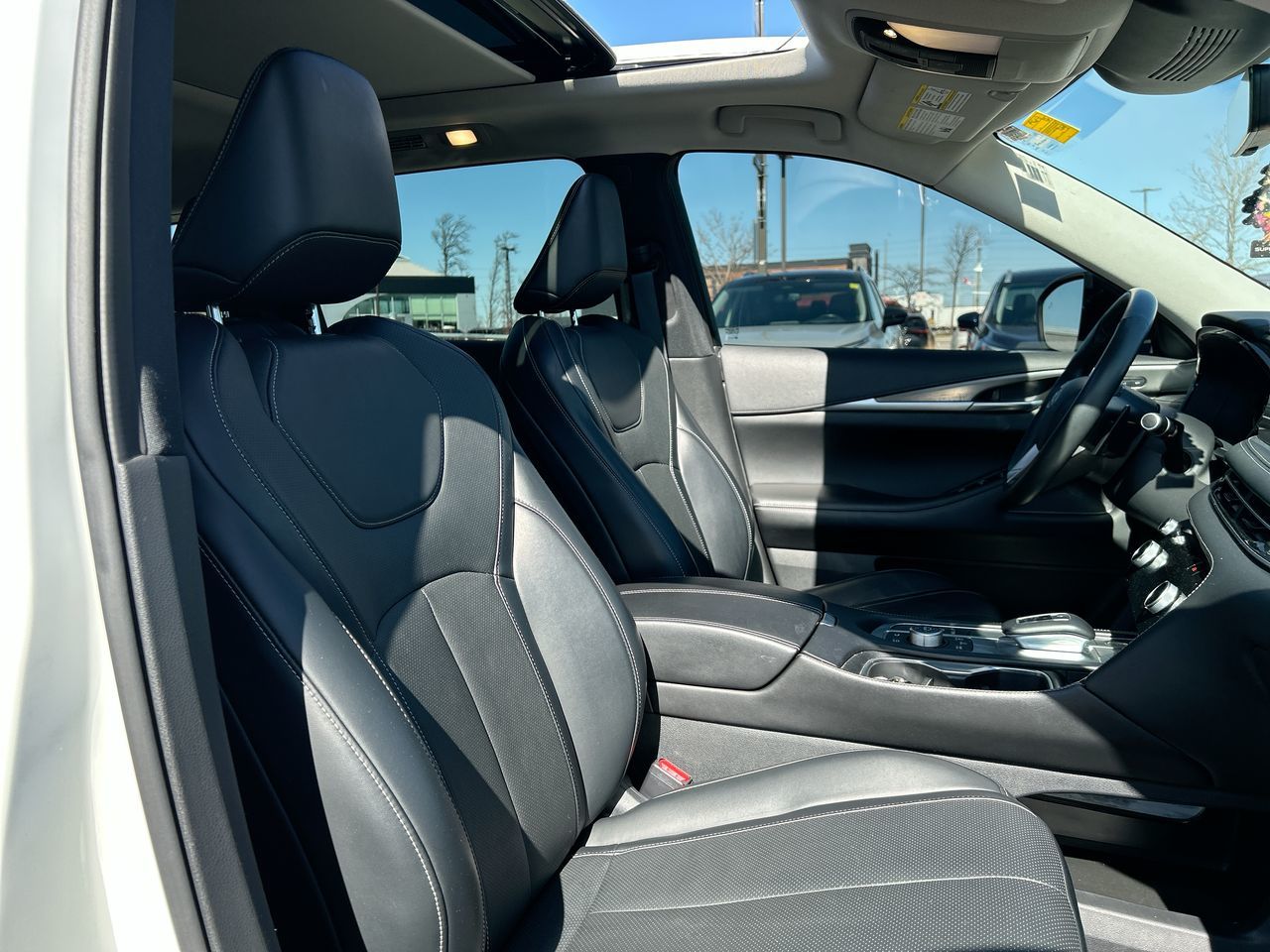 2023 Infiniti QX60 in Mississauga, Ontario