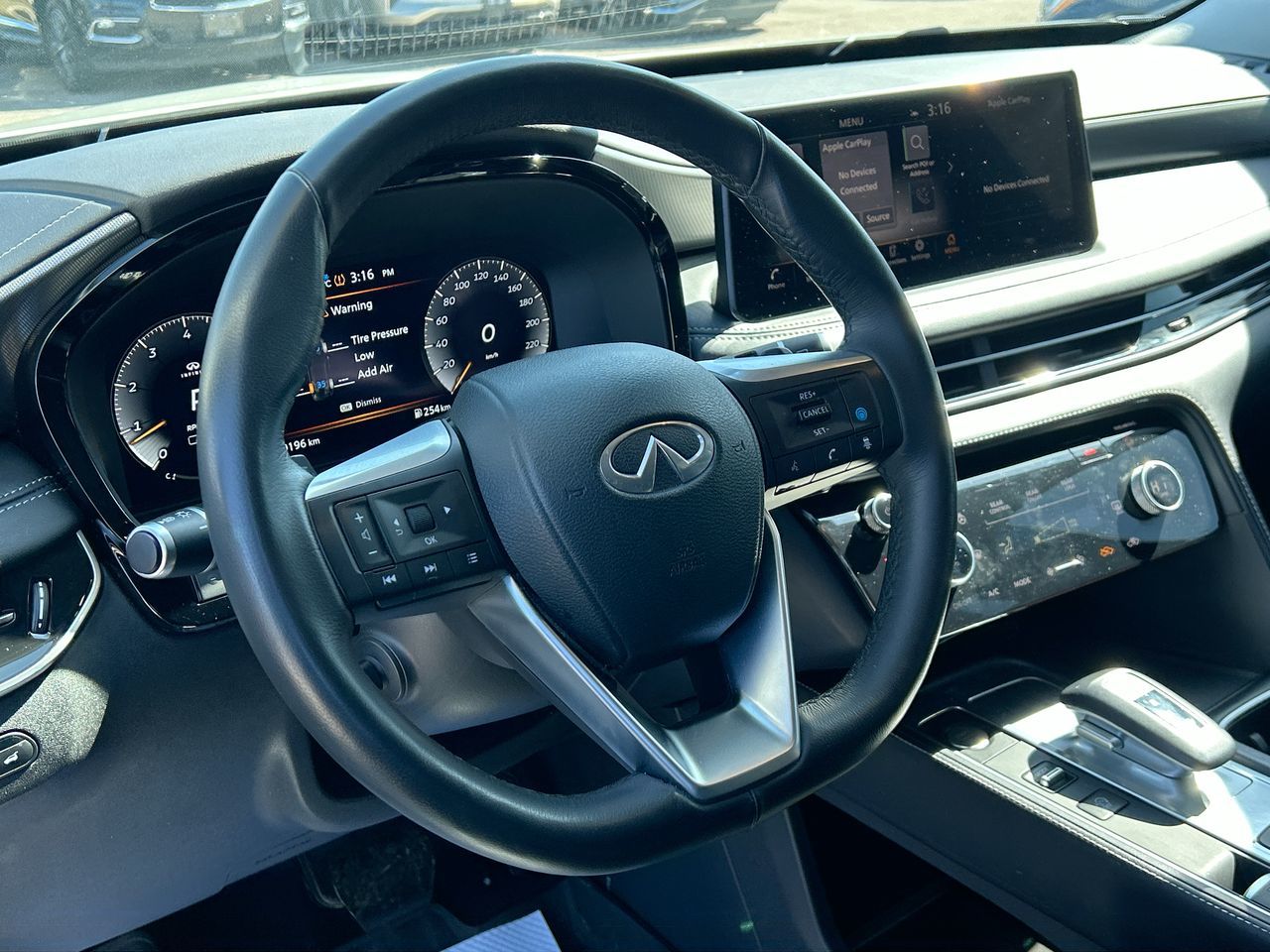 2023 Infiniti QX60 in Mississauga, Ontario