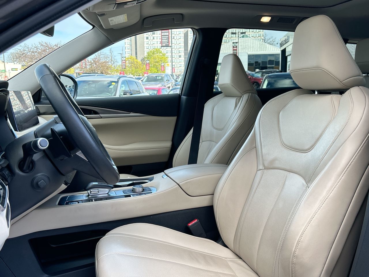 2023 Infiniti QX60 in Mississauga, Ontario