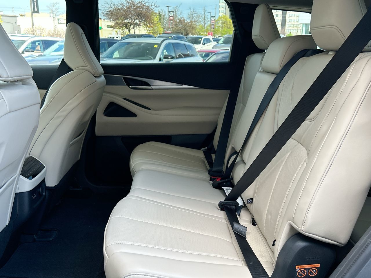 2023 Infiniti QX60 in Mississauga, Ontario