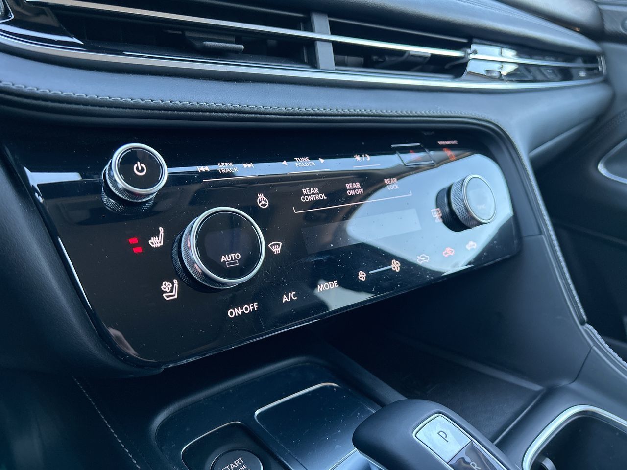 2023 Infiniti QX60 in Mississauga, Ontario