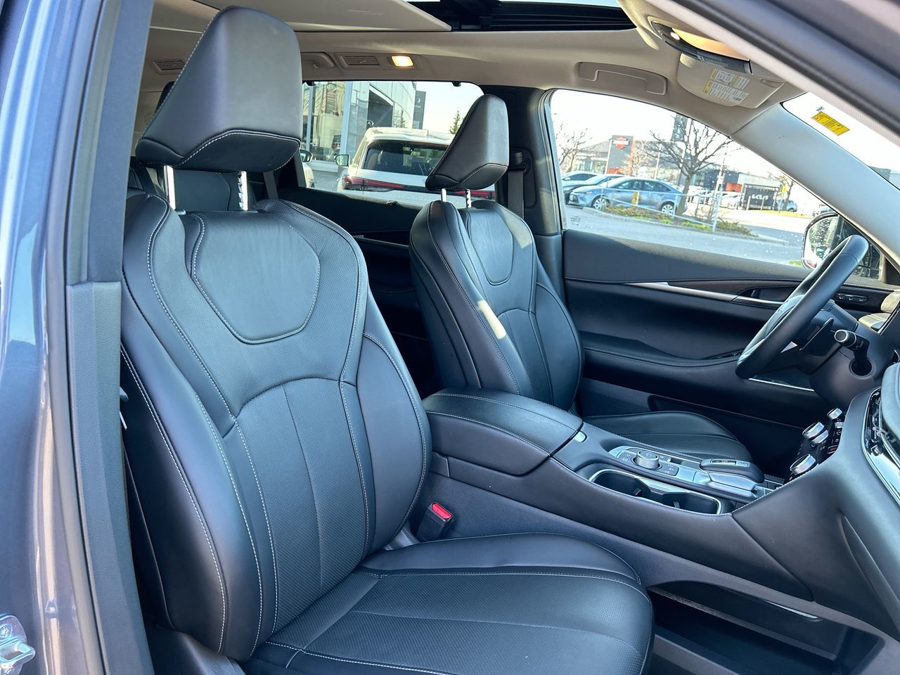 2023 Infiniti QX60 in Mississauga, Ontario