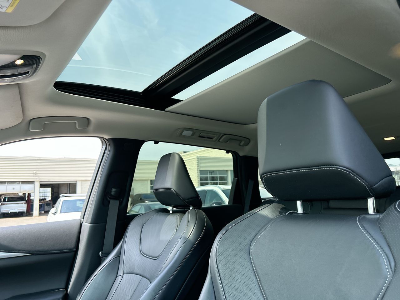 2023 Infiniti QX60 in Mississauga, Ontario