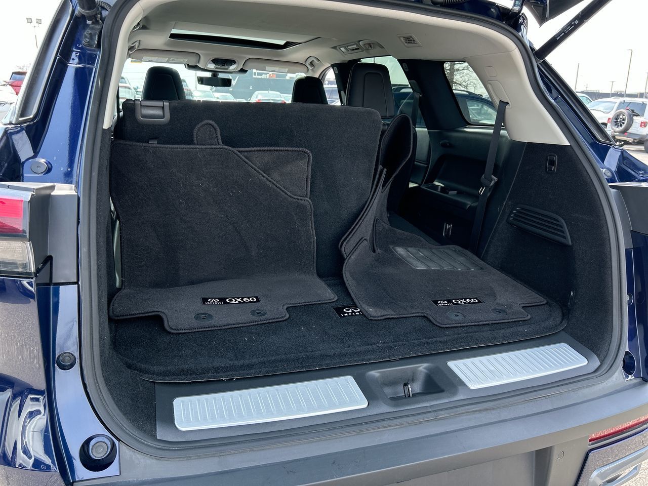 2023 Infiniti QX60 in Mississauga, Ontario
