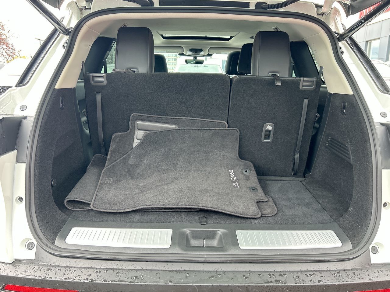 2023 Infiniti QX60 in Mississauga, Ontario