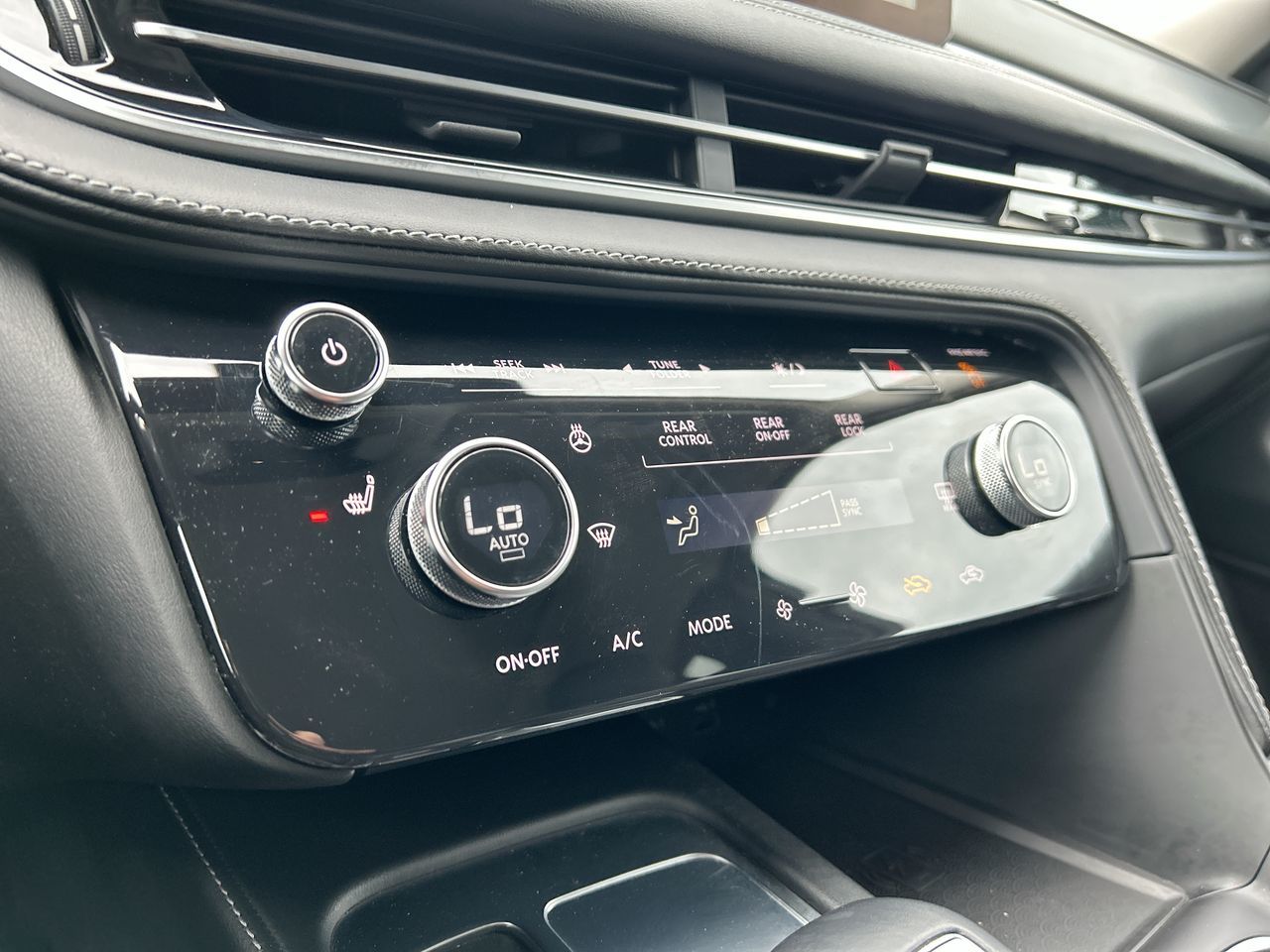2023 Infiniti QX60 in Mississauga, Ontario