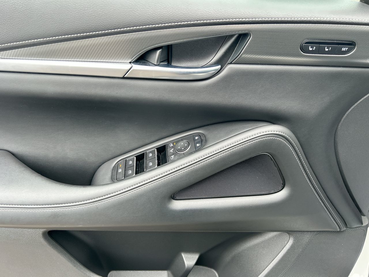 2023 Infiniti QX60 in Mississauga, Ontario