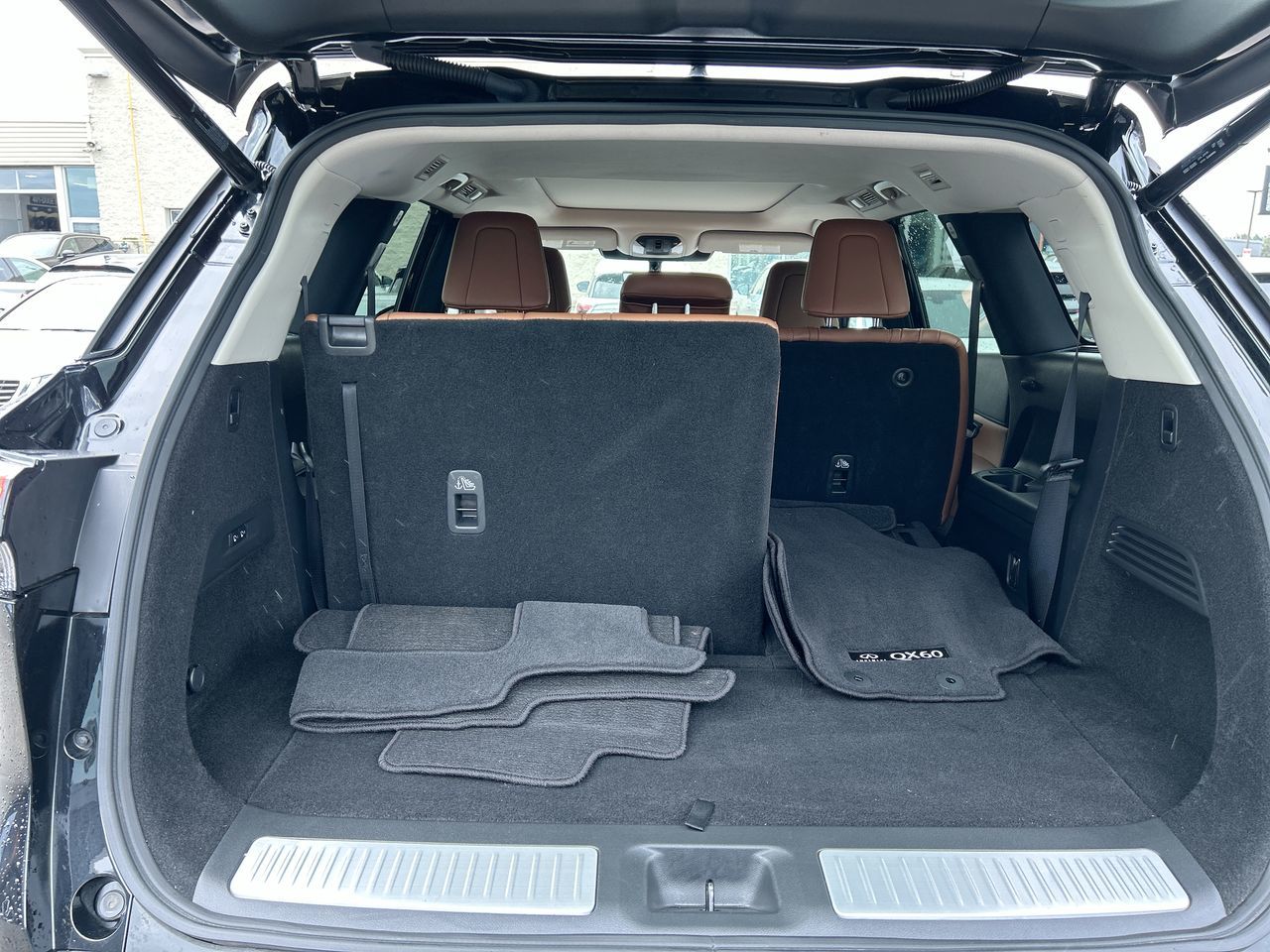2024 Infiniti QX60 in Mississauga, Ontario