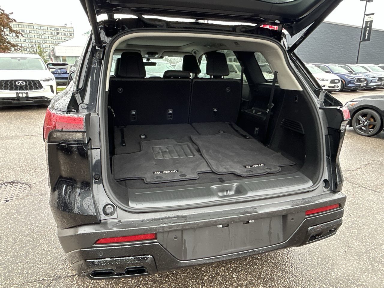 2024 Infiniti QX60 in Mississauga, Ontario
