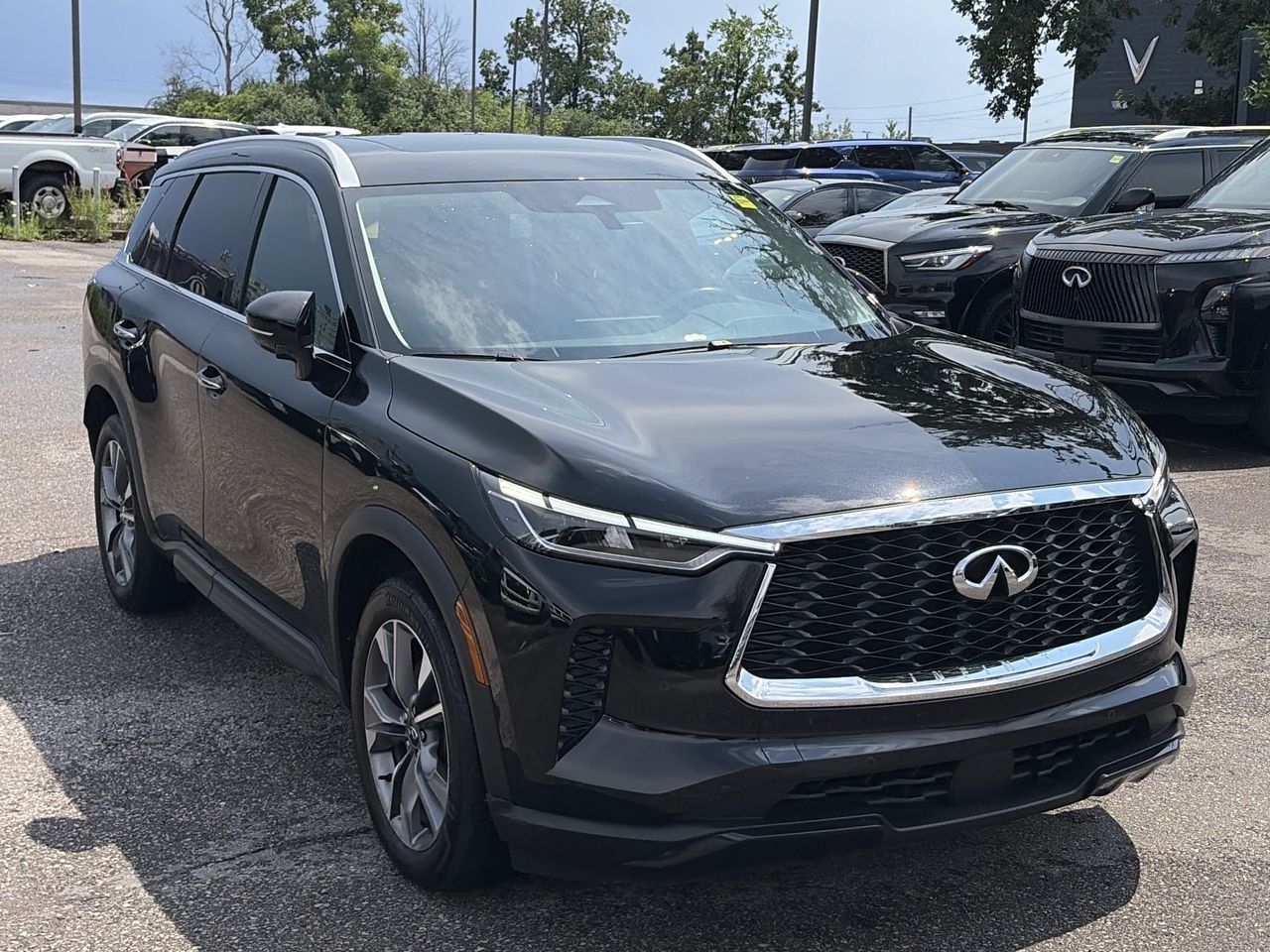 2024 Infiniti QX60 in Mississauga, Ontario